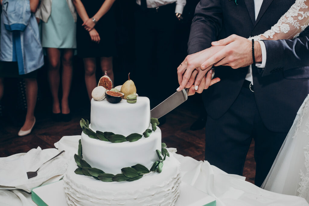 Should You Have a Groom's Cake?