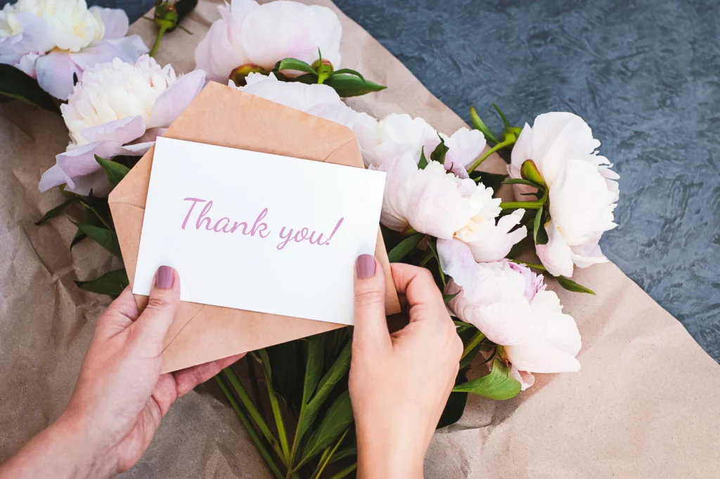 When to Send Wedding Thank You Cards: Etiquette Guide