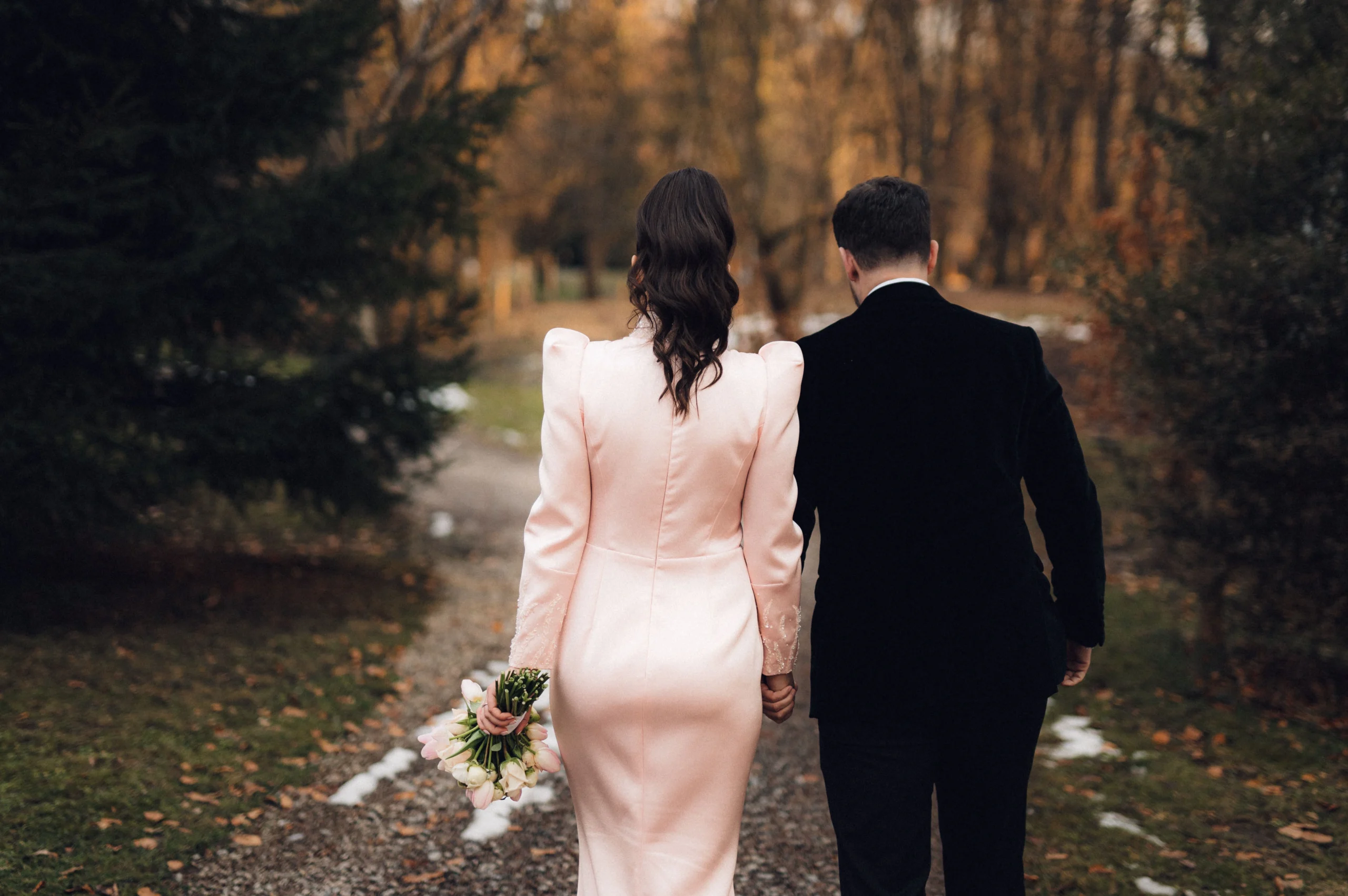 Micro-Weddings/ Elopements Why Small is Better.