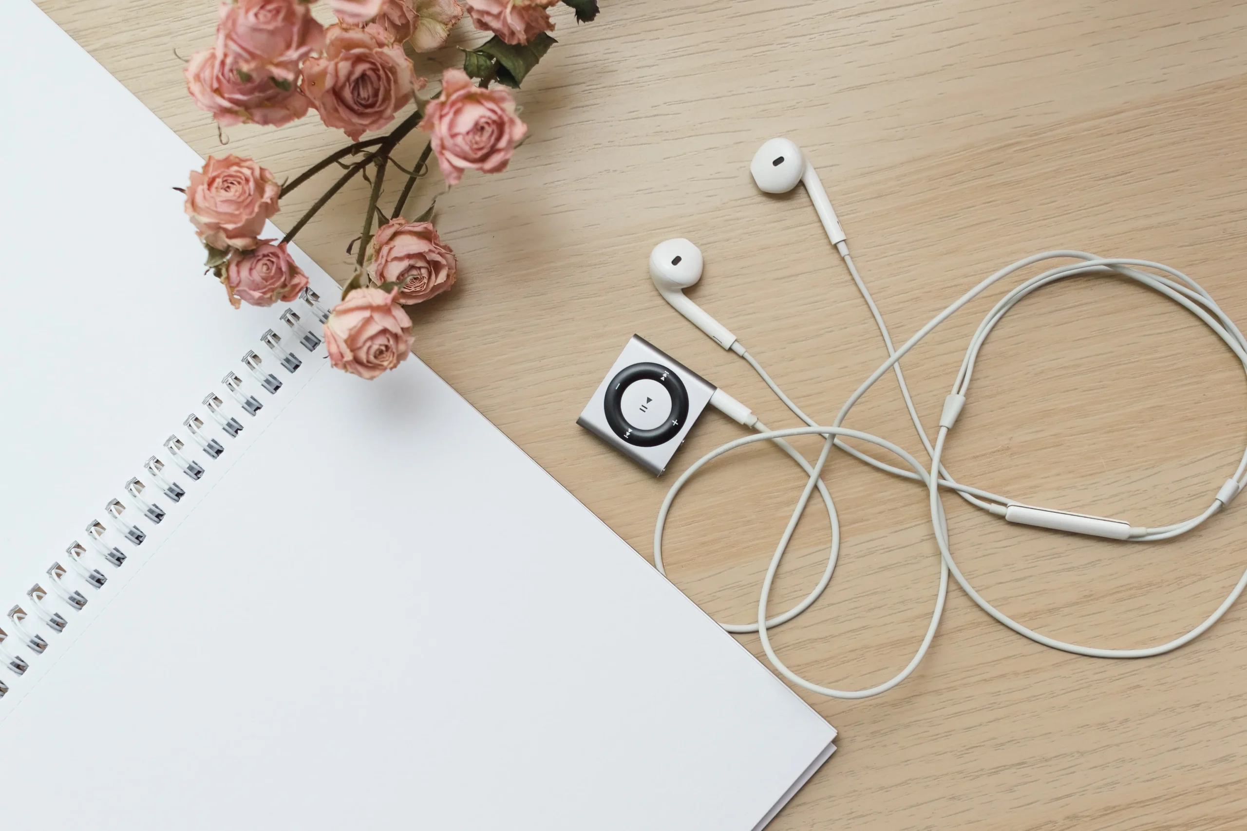 How to Create the Perfect Wedding Playlist That Flows
