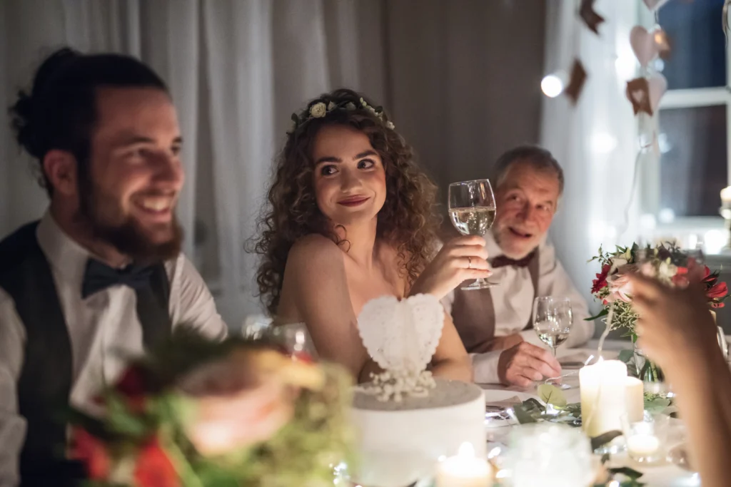 Holiday Weddings: Pros, Cons & Ideas