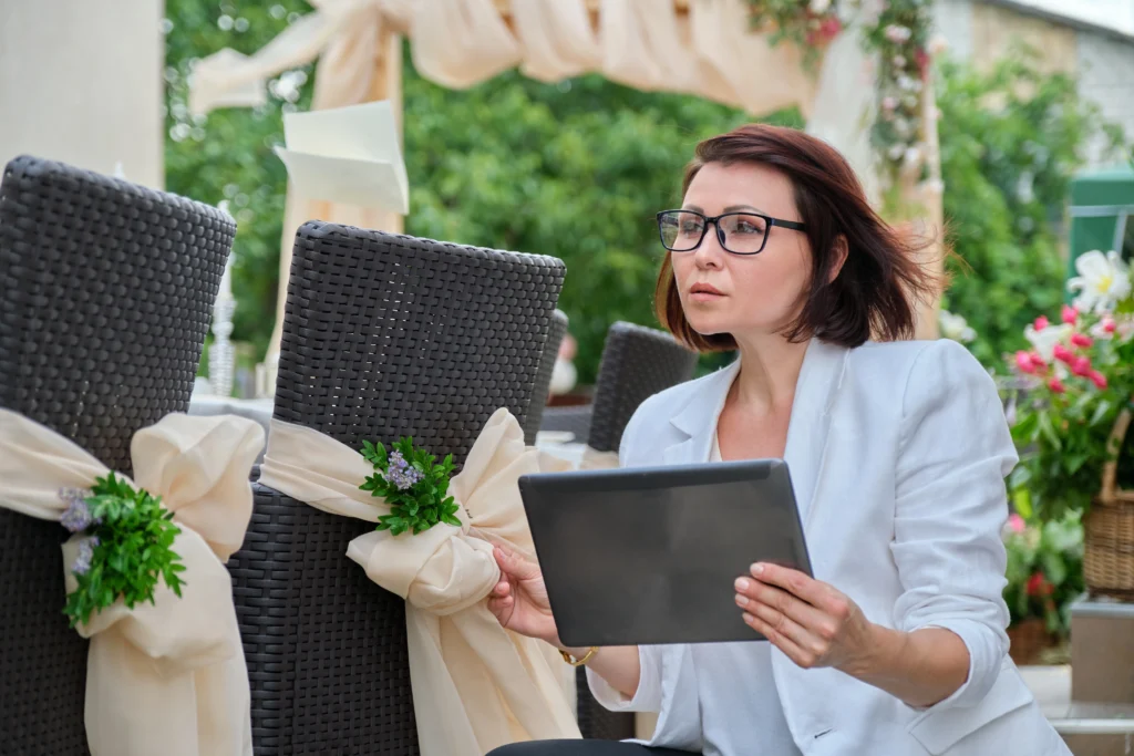 When Should You Hire a Wedding Planner? The Right Timing & How to Choose
