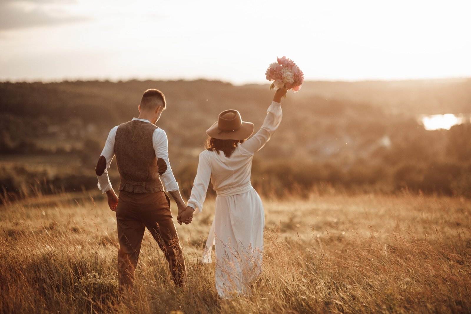 Micro Wedding vs Elopement: Which Is Right for You?